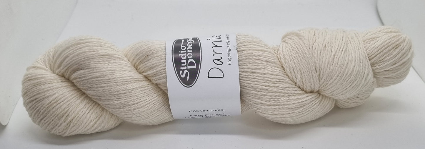Studio Donegal Darnie ca. 100 g 410 m 100 % Lambswool