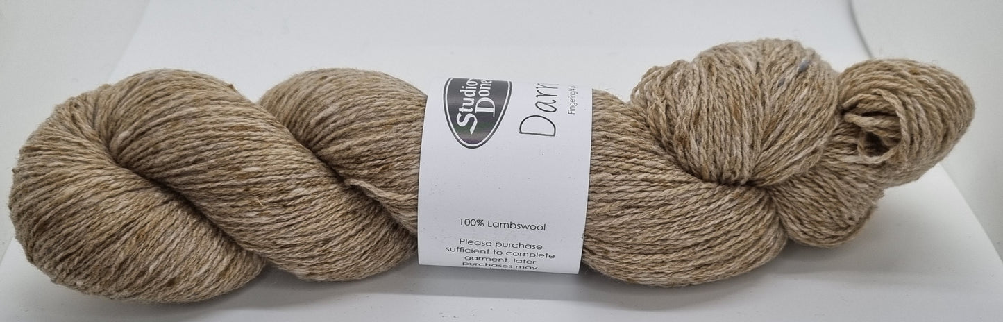 Studio Donegal Darnie ca.  100 g 410 m  100 % Lambswool