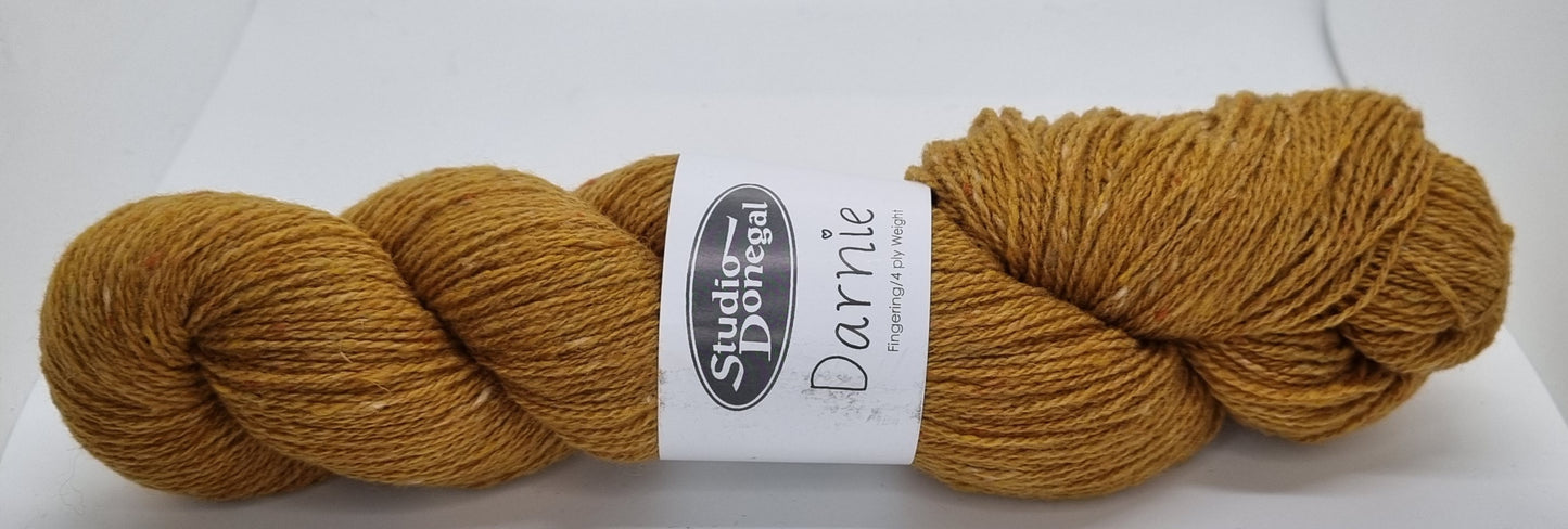 Studio Donegal Darnie ca.  100 g 410 m  100 % Lambswool