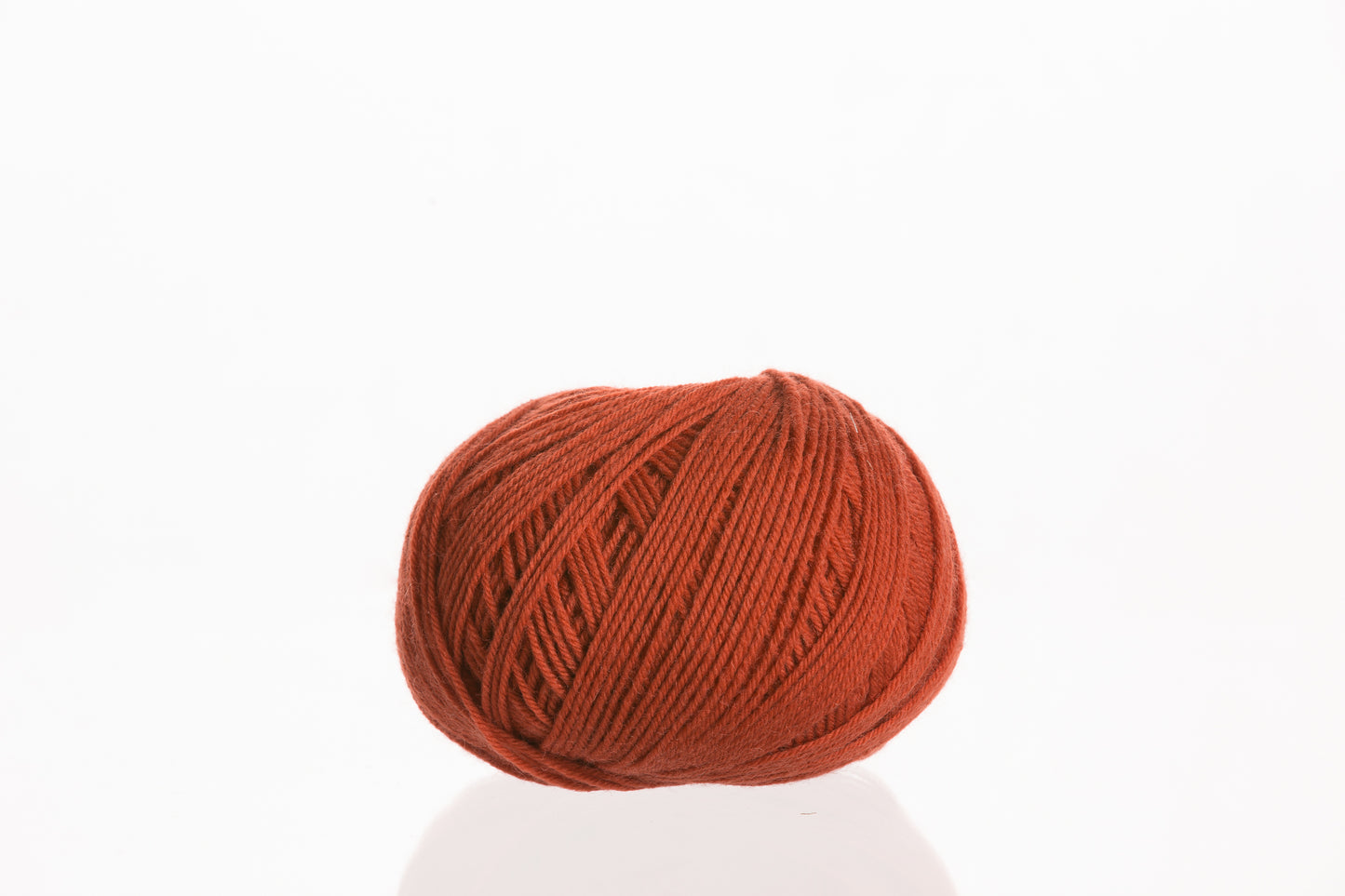 Ferner Wolle Lungauer Vielseitige 210 75 % Merino, 25 % Polyamid Socken und Pulloverwolle 50 g