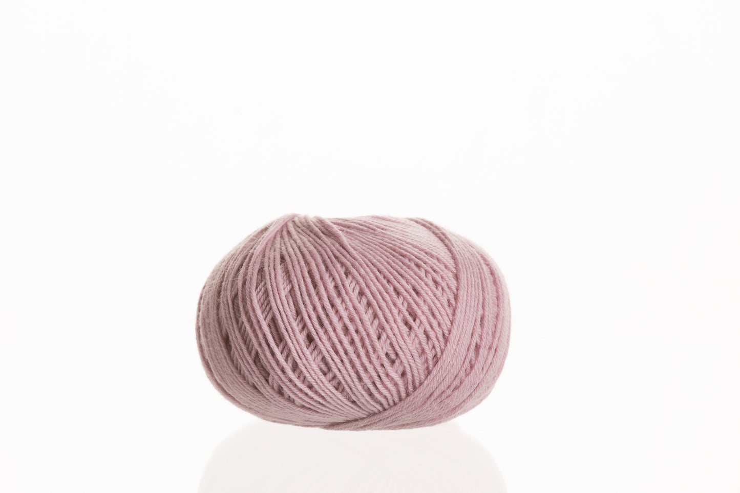 Ferner Wolle Lungauer Vielseitige 210 75 % Merino, 25 % Polyamid Socken und Pulloverwolle 50 g