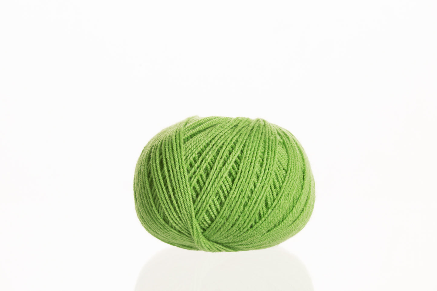 Ferner Wolle Lungauer Vielseitige 210 75 % Merino, 25 % Polyamid Socken und Pulloverwolle 50 g