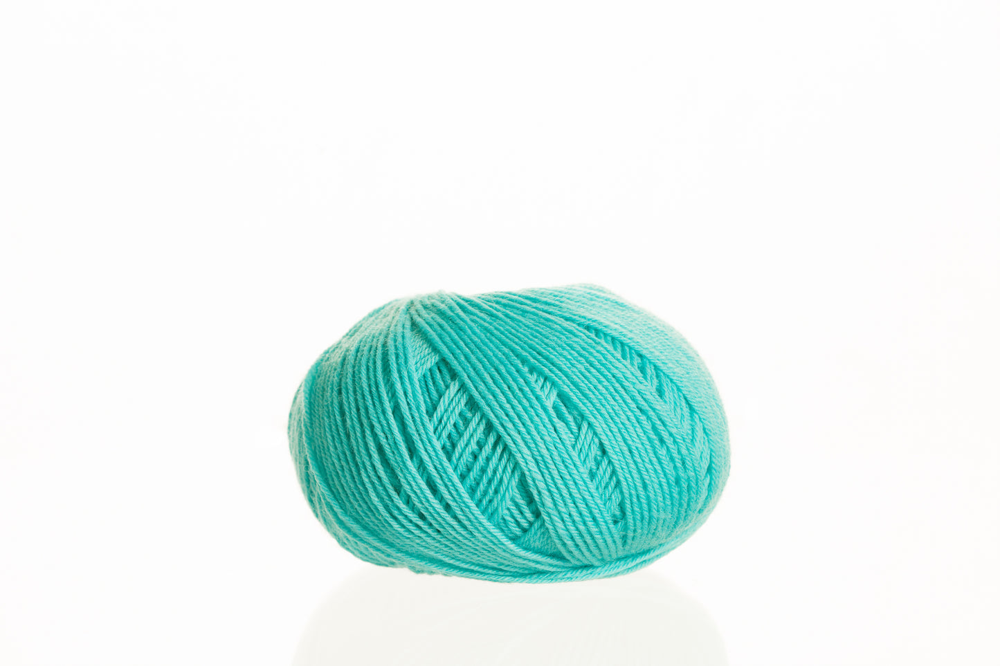 Ferner Wolle Lungauer Vielseitige 210 75 % Merino, 25 % Polyamid Socken und Pulloverwolle 50 g