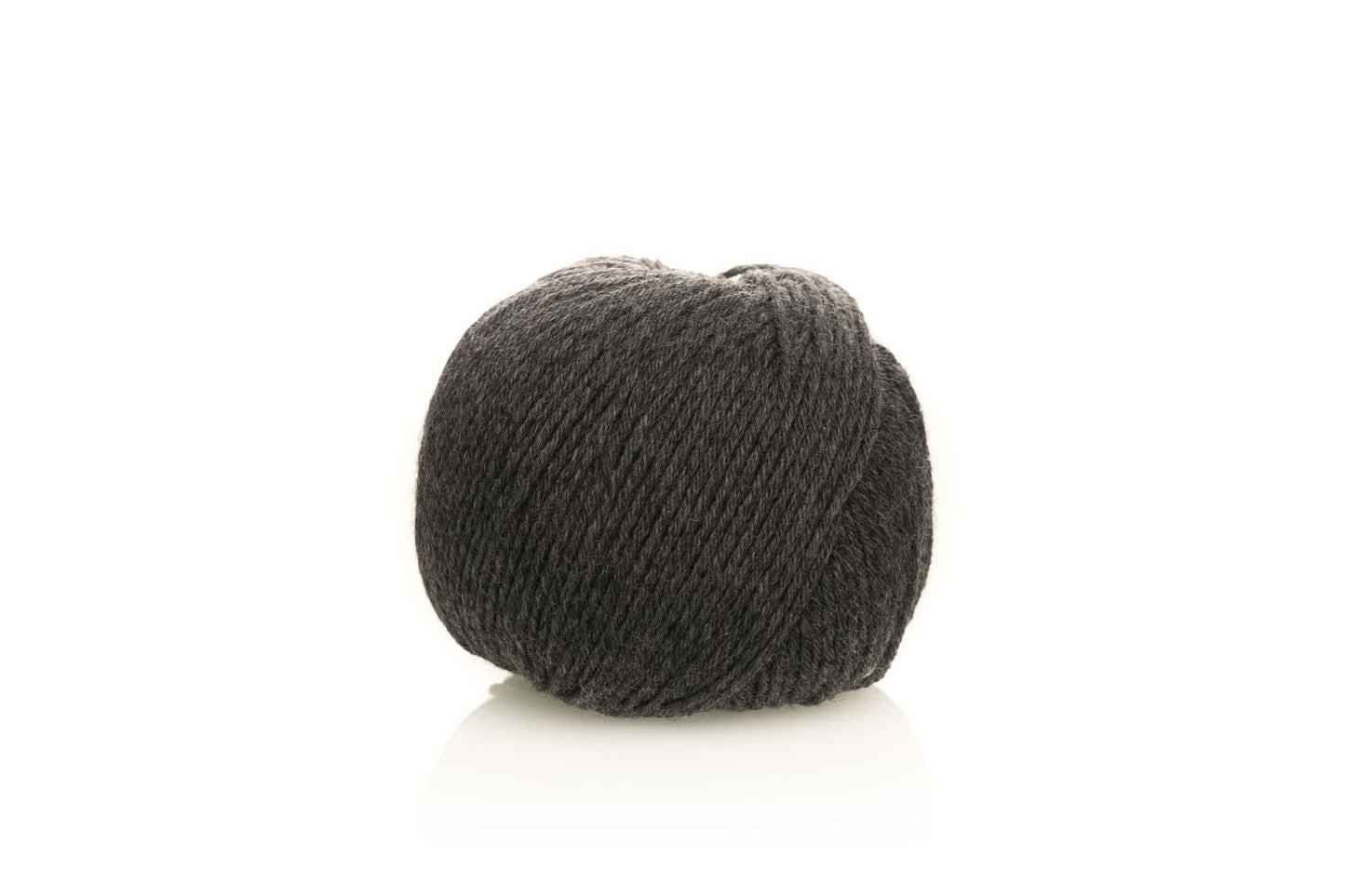 Ferner Wolle Lungauer Vielseitige 125 75 % Merino, 25 % Polyamid Socken und Pulloverwolle 50 g